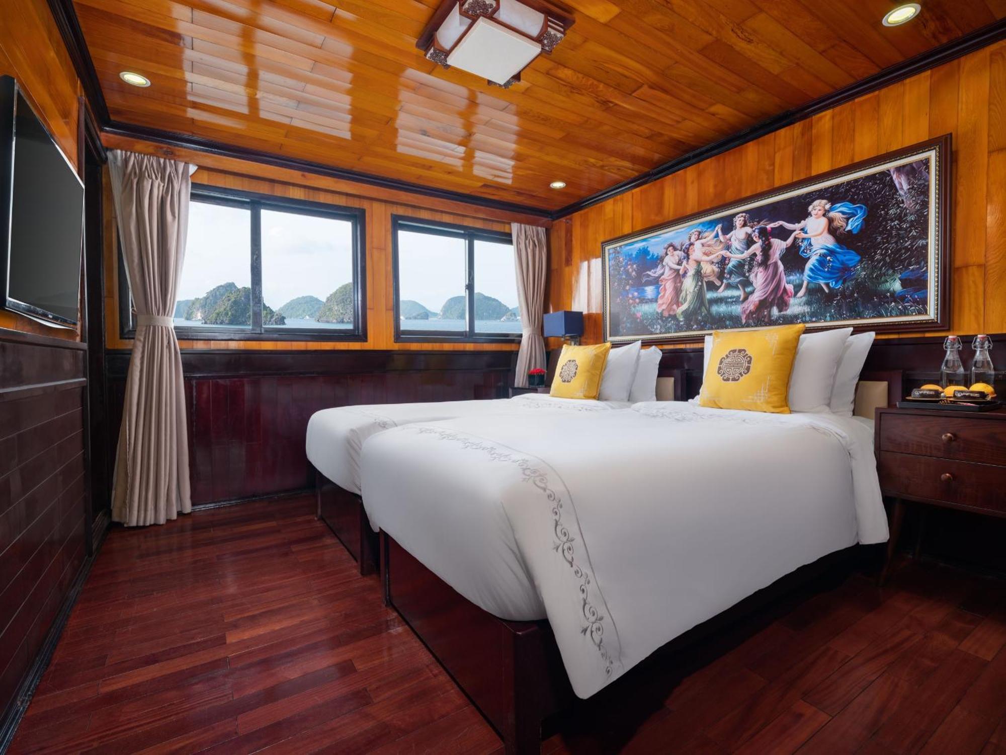 Hera Boutique Cruise Ha Long Bay ภายนอก รูปภาพ