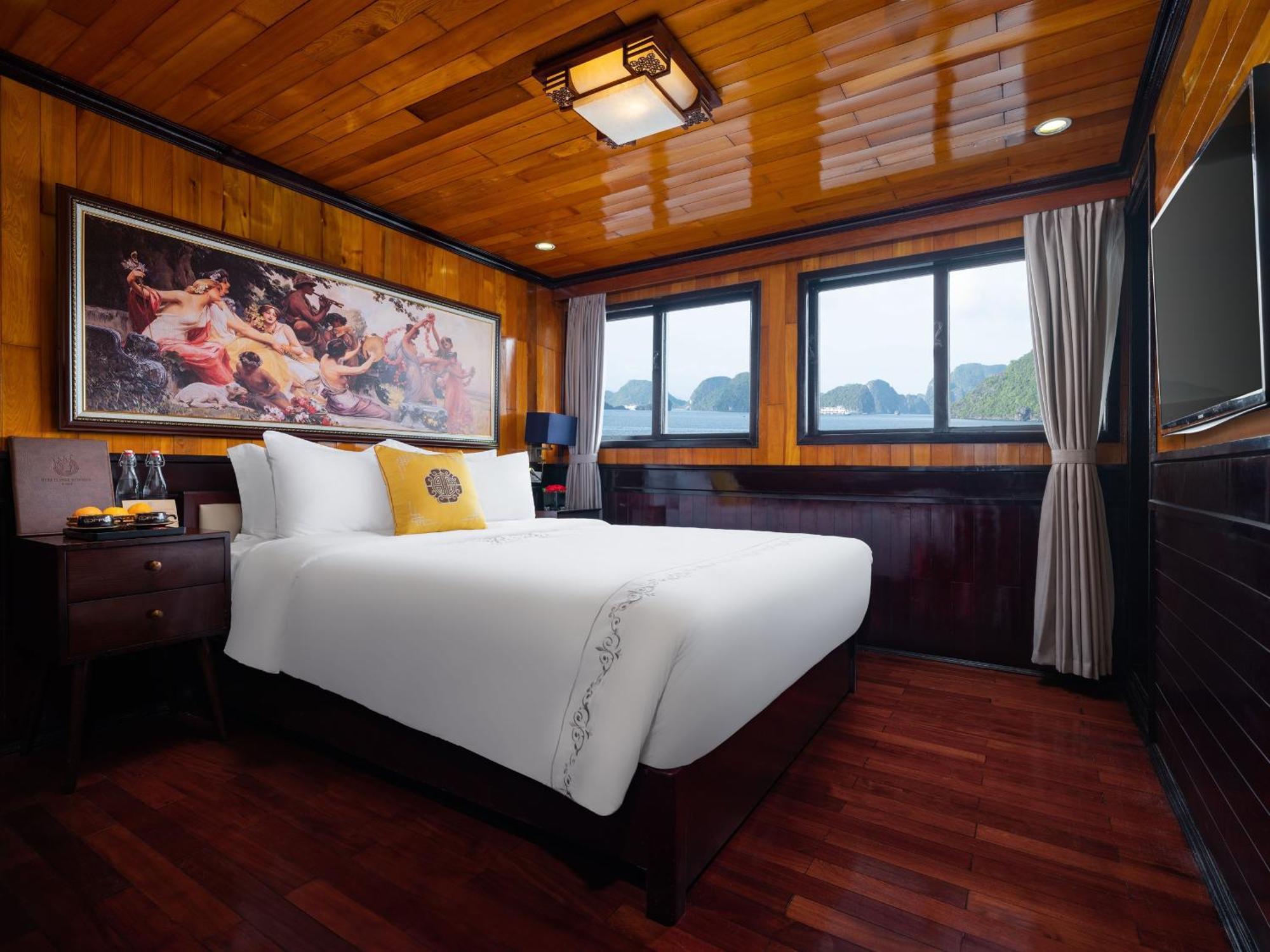 Hera Boutique Cruise Ha Long Bay ภายนอก รูปภาพ